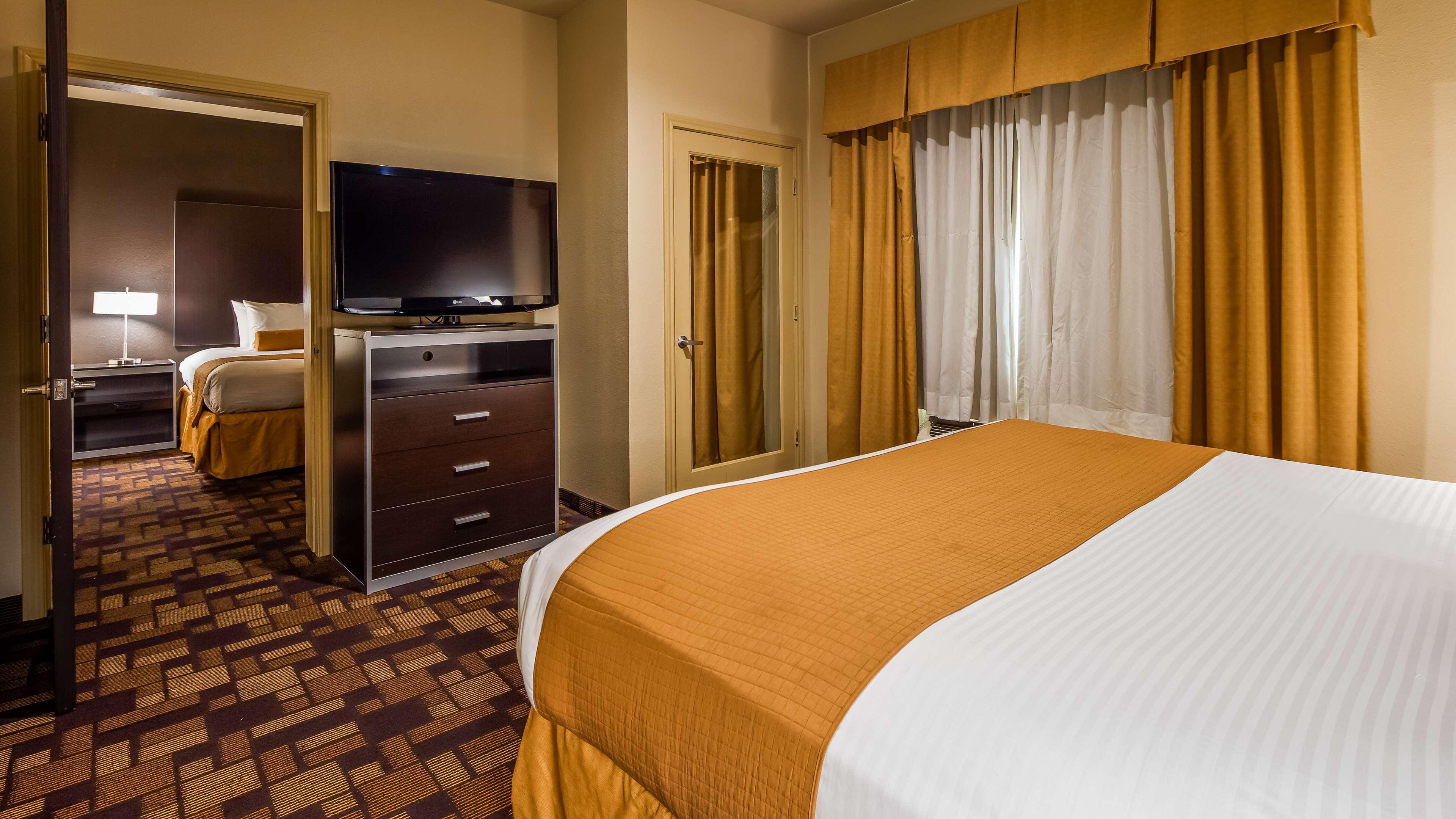 Best Western Windsor Pointe Hotel & Suites-At&T Center San Antonio Bagian luar foto